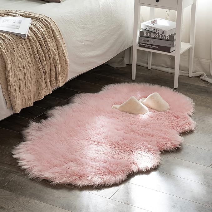 MIULEE Luxury Super Soft Fluffy Area Rug Faux Fur Sheepskin Rug Decorative Plush Shaggy Carpet for Bedside Sofa Floor Nursery 3 x 5 Feet, Pink