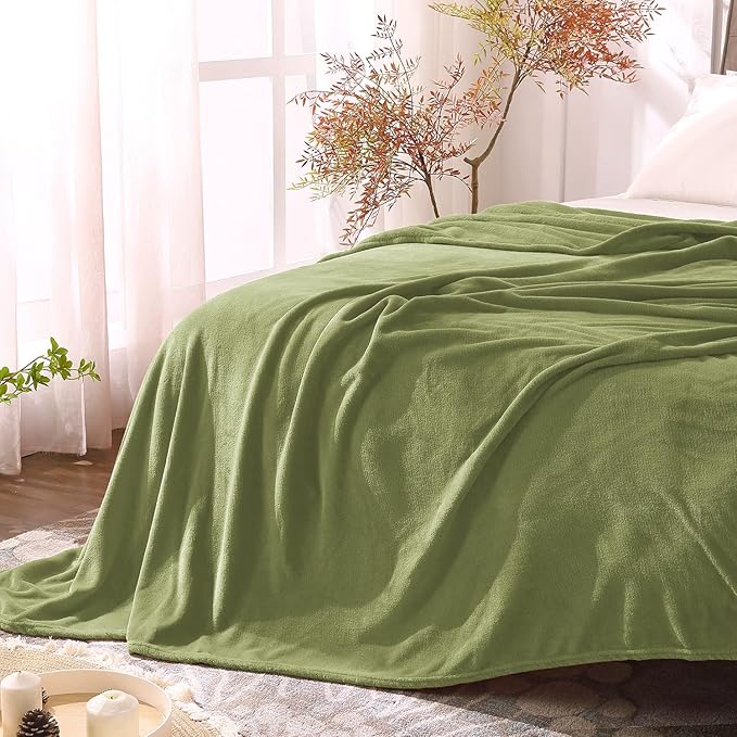 BEDELITE Fleece Blanket Sage Green Throw Blanket for Couch & Bed, Luxury Plush Cozy Fuzzy Blanket 50" x 60", Super Soft Warm Lightweight Throw Blanket for Travel Camping