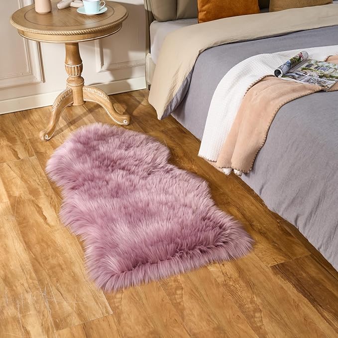 EasyJoy Ultra Soft Fluffy Shaggy Area Rug Faux Fur Rug Chair Cover Seat Pad Fuzzy Area Rug for Bedroom Floor Sofa Living Room (2 x 4 ft Sheepskin, Light Purple)