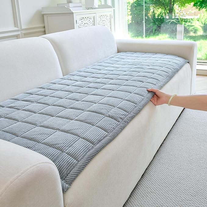 Couch Covers for Dogs Washable, Non Slip Couch Covers for Loveseat Sofa Pet Friendly, Soft Fuzzy Sofa Covers for Pet, Dog Couch Cover Furniture Protector(1PC,Light Grey,27.6"x70.9")