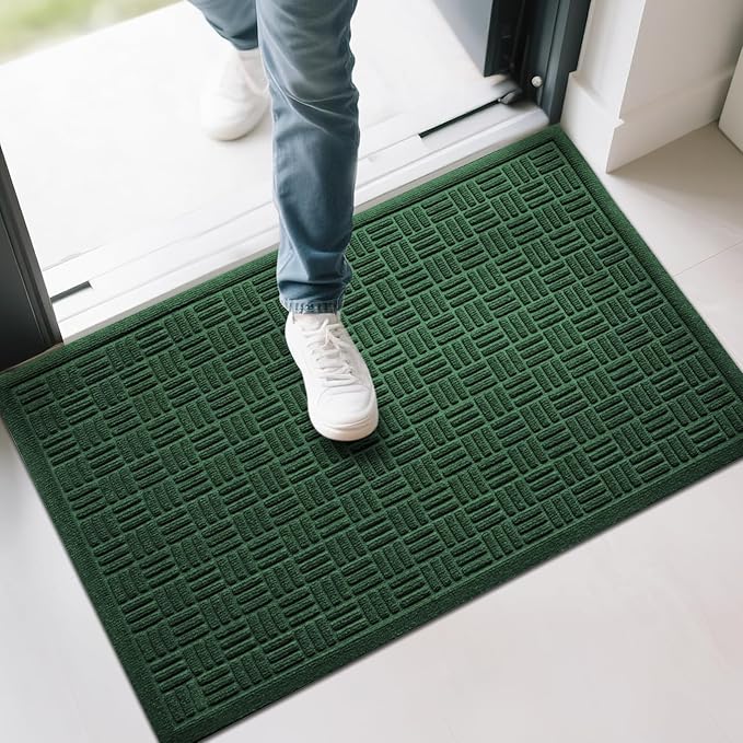 Mibao Front Door Mat Indoor Outdoor Entrance, Dirt Trapping Welcome Mats, Non-Slip Doormats, Low Profile Front Entryway, 36" x 24", Green