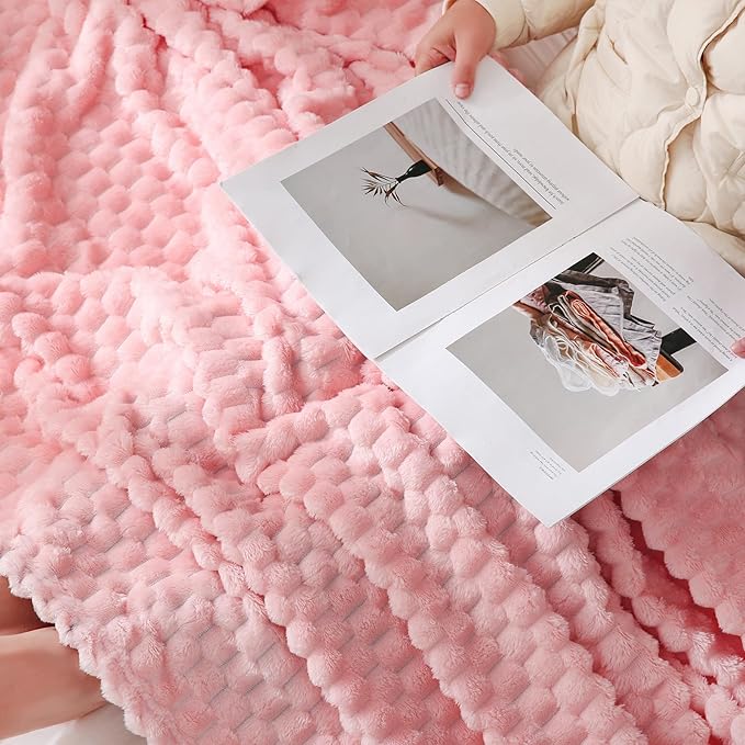 Puncuntex Light Pink Throw Blanket 60"×80" inches Fuzzy 3D Jacquard Decorative Flannel Fleece Super Soft Plush Cozy Blanket for Couch Sofa Chair Lightweight