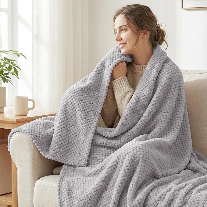 Exclusivo Mezcla Fleece Bed Blanket Twin Size, Super Soft and Warm Blankets for Couch, Sofa and Bed Waffle Textured, Cozy, Fuzzy and Lightweight (Light Grey, 60x80 inches)