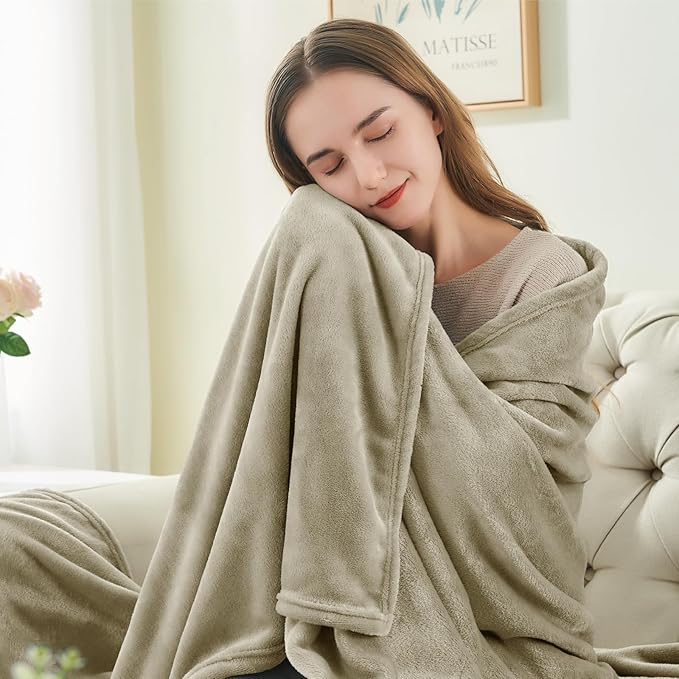 BEDELITE Fleece Blanket Oat Linen Throw Blankets for Couch & Bed, Luxury Plush Cozy Fuzzy Blanket 50x60 inches, Super Soft Warm Lightweight Throw Blanket for Travel Camping