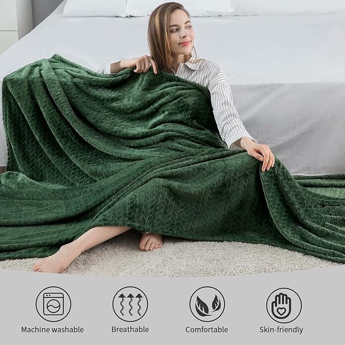inhand Fleece Queen Blanket for Bed, Super Soft Flannel Cozy Queen Bed Blanket for Adults, Washable Lightweight Fuzzy Bed Blanket for Office, Warm Plush Blankets for All Season (90"×90", Green)