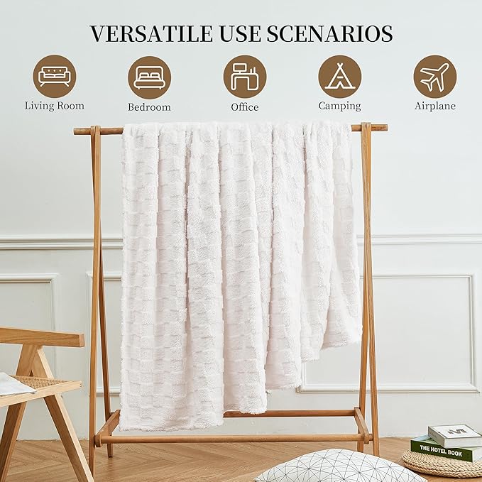 Aganear Flannel Throw Blanket - Cozy Soft Lightweight Fuzzy Checkered Throw Blanket for Women Portable Throw Blankets for Couch, Warm Present for Birthday, Christmas(50"x70", Cream White)