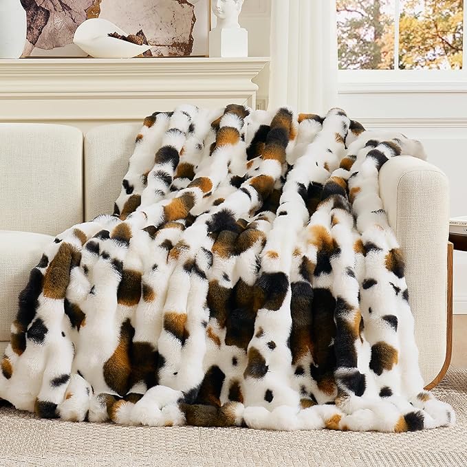 Cozy Bliss Cow Print Faux Fur Throw Blanket for Couch, Fuzzy Soft Plush Thick Bubble Blanket for Sofa Bedroom Living Room, 50x60 Inches