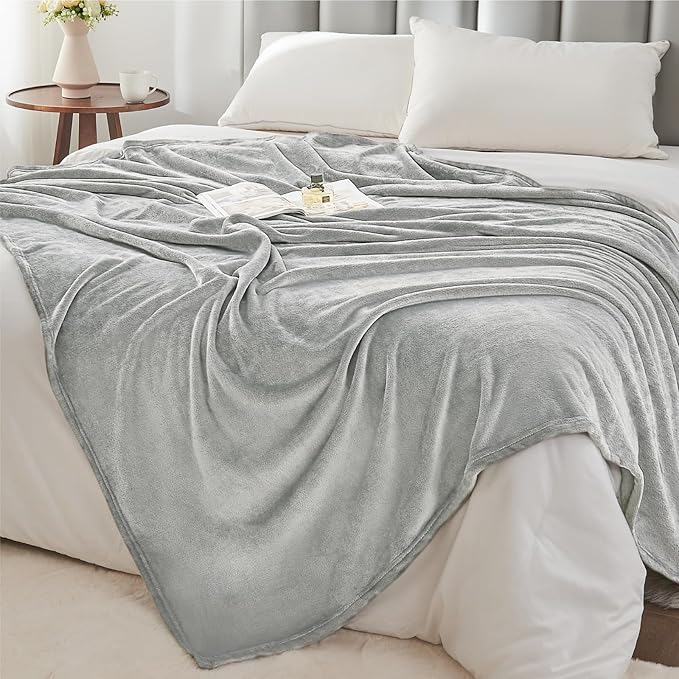 BEDELITE Fleece Blanket Light Grey Throw Blankets for Couch & Bed, Luxury Plush Cozy Fuzzy 50x60 inches, Super Soft Warm Lightweight Throw for Travel Camping