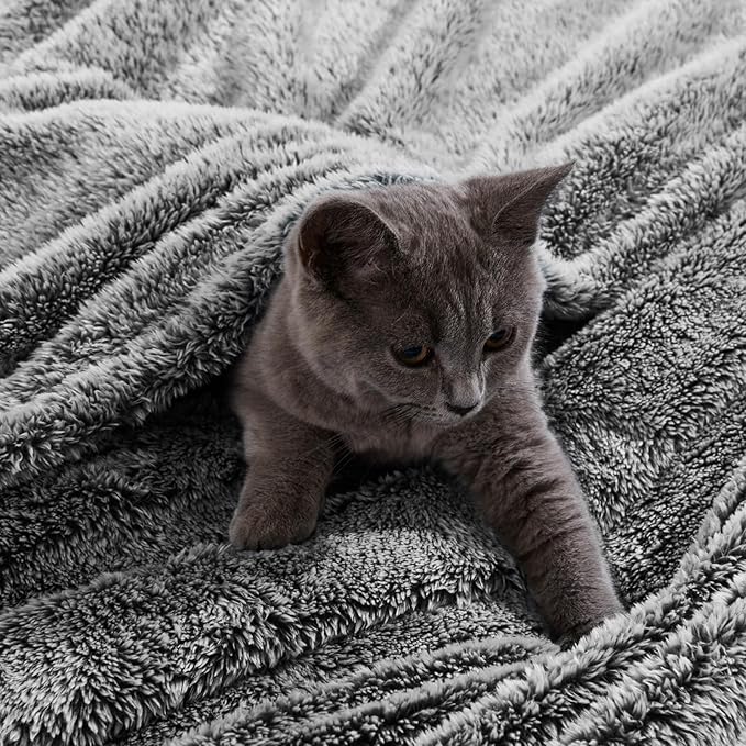 Exclusivo Mezcla Plush Fuzzy Fleece Throw Blanket Extra Large, Super Soft, Fluffy and Warm Blankets for Couch, Bed, All Season (Mixed Black, 50x70 inches)