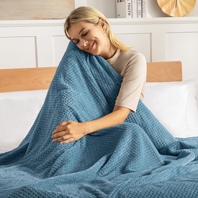 Exclusivo Mezcla Fleece Bed Blanket King Size, Super Soft and Warm Blankets for Couch, Sofa and Bed Waffle Textured, Cozy, Fuzzy and Lightweight (Slate Blue, 90x104 Inches)