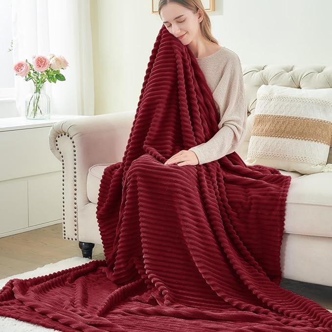 BEDELITE Fleece Blanket Twin Size – 3D Ribbed Jacquard Soft and Warm Decorative Fuzzy Blankets – Cozy, Fluffy, Plush Lightweight Throw Blankets for Couch, Bed, Sofa(Burgundy, 60x80 inches)