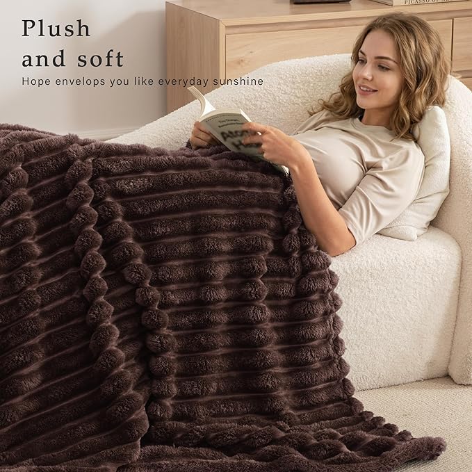 Exclusivo Mezcla Queen Size Flannel Fleece Blanket, Super Soft Striped Jacquard Bed Blanket, Lightweight Fuzzy Cozy for All Seasons, 90x90 Inches, Coffee