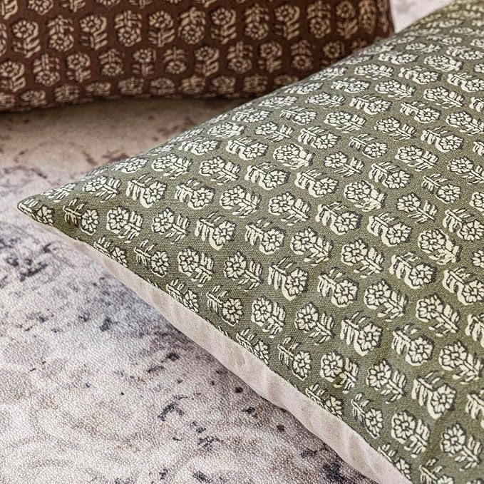 Foindtower Set of 2 Decorative Neutral Floral Print Throw Pillow Covers Vintage Accent Farmhouse Cushion Covers Boho Home Decor for Sofa Couch Chair Bedroom Living Room,20×20 Inch,Sage Green
