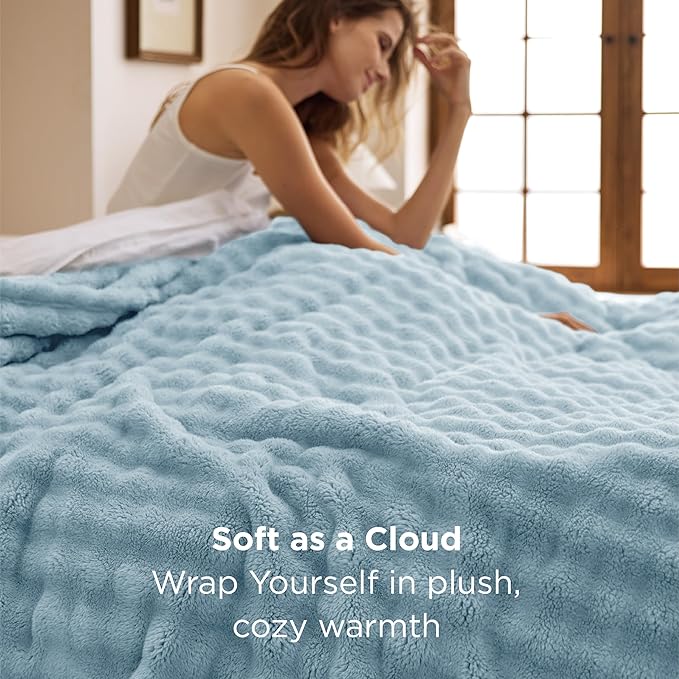 Bedsure 3D Fleece Bubble Blanket - GentleSoft Blue Queen Blanket for Bed Sofa Room Decor - Luxury Soft Cozy Gifts for Kids Girls, Lightweight, All Seasons, Light Blue, 90"×90"