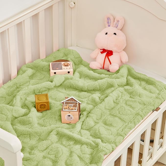 Yurhap Fleece Baby Blanket Heart Checkered Blanket, Ultra Soft Cozy Baby Blankets for Boys Girls, Fluffy Infant Toddler Newborn Receiving Blankets for Crib Stroller 30”×40” (Green)
