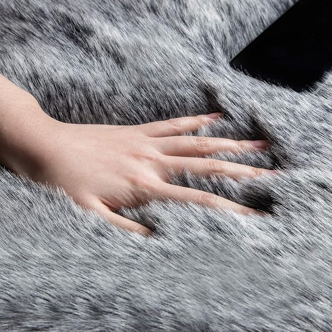 Ashler HOME DECO Soft Fox Faux Fur Chair Couch Cover Area Rug for Bedroom Floor Sofa Living Room Black White Rectangle 3 x 5 Feet