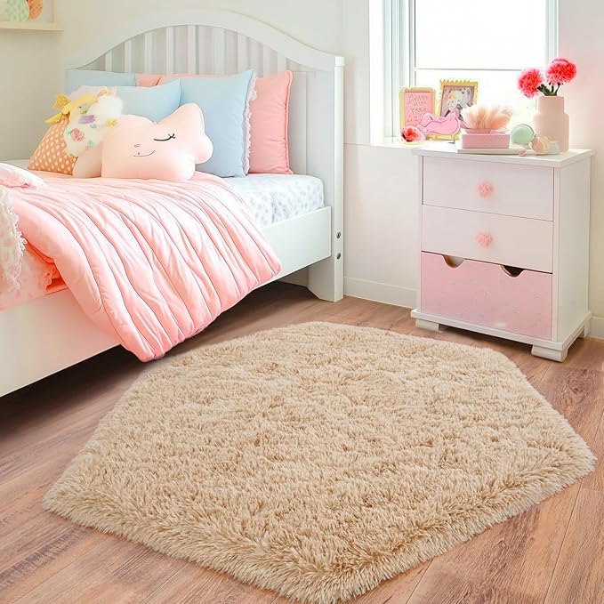4x4.6 Feet Beige Hexagon Rugs for Princess Tent, Ultra Soft Fluffy Hexagon Area Rug for Bedroom, Cute Shag Rugs for Girls Room, Fuzzy Plush Carpet for Kids Room Tent Castle Home Decor