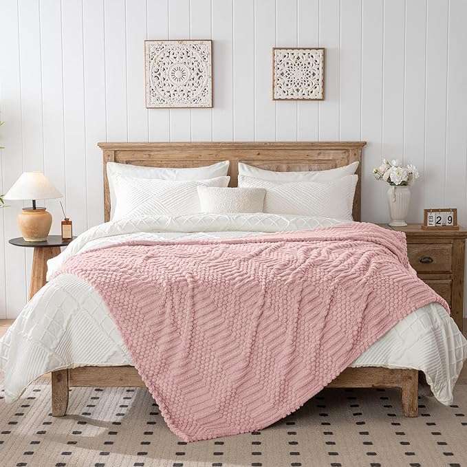 50x70 Inch Pink Throw Blanket - Soft & Fluffy Fleece, Cute & Aesthetic, Perfect for Sofa, Couch, Chair, Bed, Living Room & Bedroom, All-Season Use, Plush & Cozy Decorative Blanket