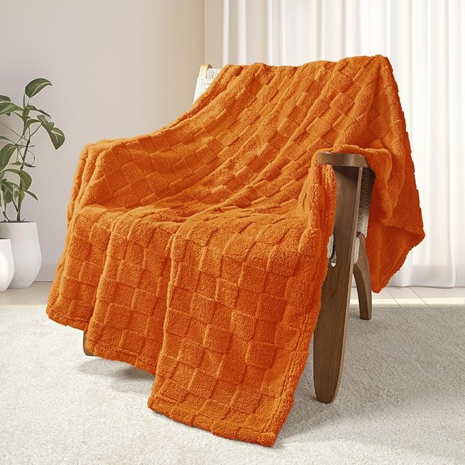 Exclusivo Mezcla Fleece Throw Blanket for Couch,Super Soft and Warm Lightweight Checkered Pattern Blanket for All Seasons, 50x60 Inches, Burnt Orange
