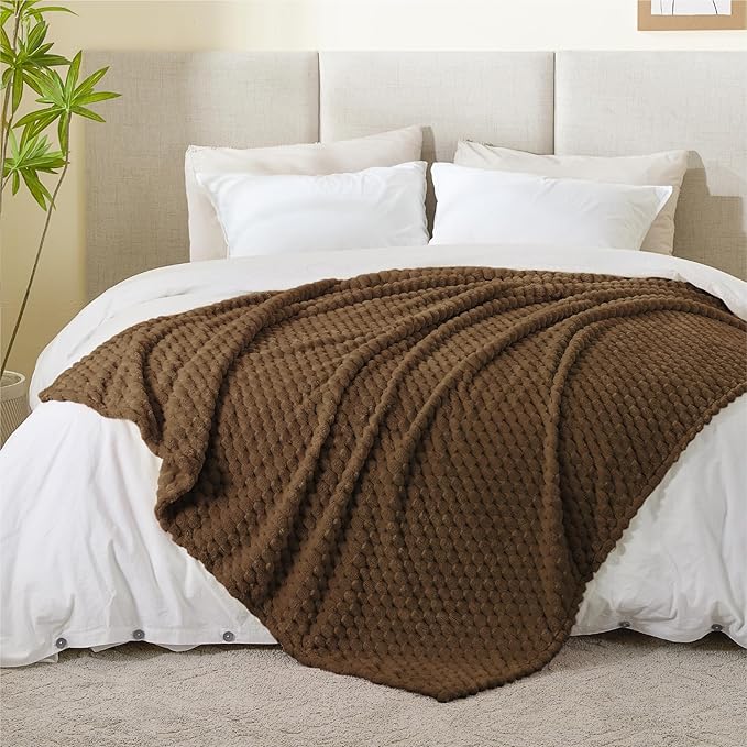 BEDELITE Fleece Blanket Twin Size for Bed Couch, 3D Jacquard Decorative Brown Throw, Soft and Cozy Warm Plush Fuzzy Blanket All Seasons Suitable, 60x80Inches