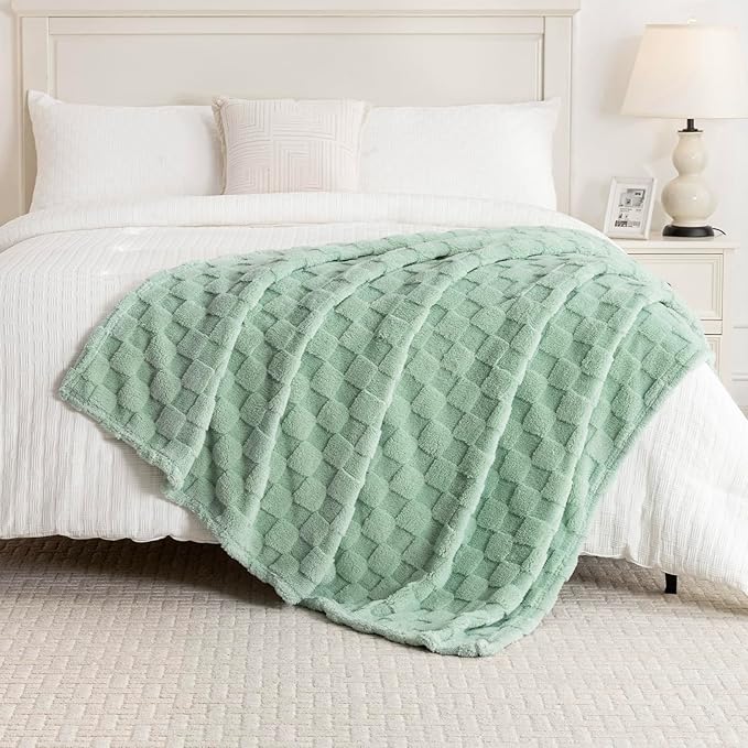 Sage Green 300GSM Fluffy XL Throw Blanket Soft Fleece Bed and Couch Blankets for Bedroom, Farmhouse, and Aesthetic Room Decor 5070