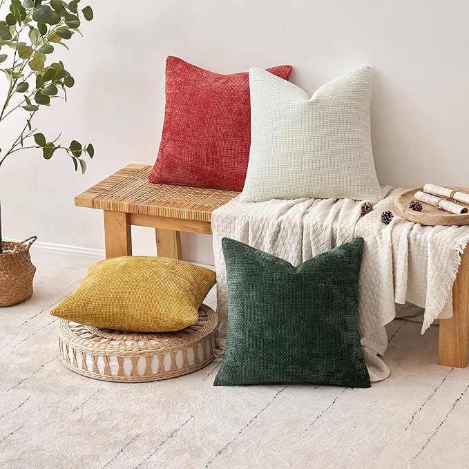 MIULEE Christmas Pack of 4 Couch Throw Pillow Covers 18x18 Inch Christmas Red/Green Soft Decorative Chenille Pillow Covers Farmhouse Accent Cushion Covers for Boho Home Decor Sofa Bedroom Living Room