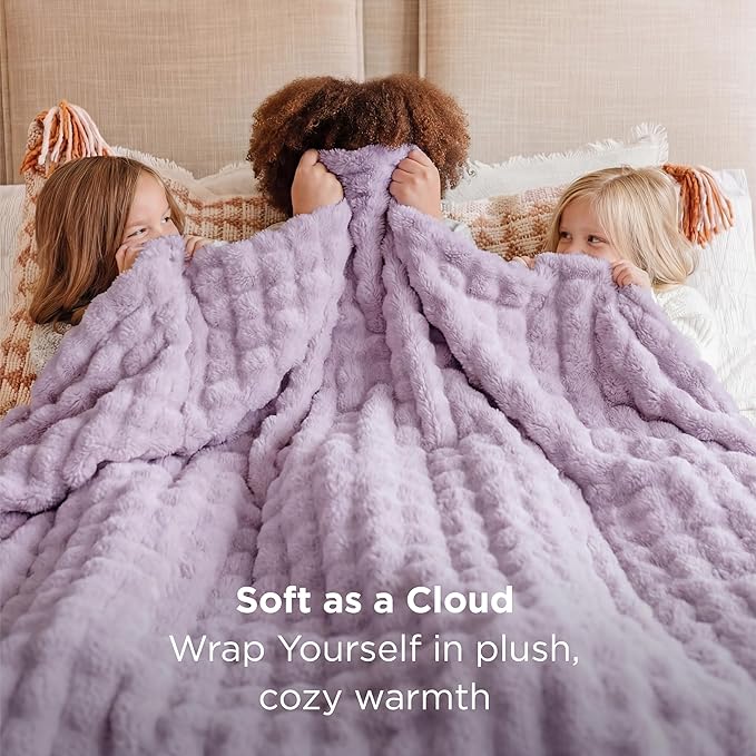 Bedsure 3D Fleece Bubble Blanket - GentleSoft Purple Queen Blanket for Bed Sofa Room Decor - Luxury Soft Cozy Gifts for Kids Girls, Lightweight, All Seasons, Light Purple, 90"×90"