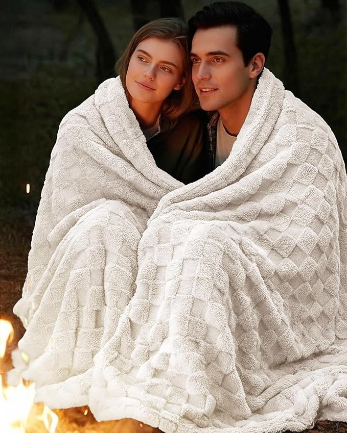 Utopia Bedding Linen Checkered Fleece Throw Blanket for Couch or Bed, Soft Plush Cozy Blanket for Women and Men, Ultra Comfy Travel-Friendly Bed Throws for Relaxation, 50x60 Inches