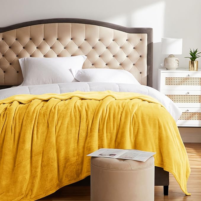 KMUSET Fleece Blanket Twin Size Honey Yellow Lightweight Super Soft Cozy Fuzzy Bed Blankets Microfiber Factory Shop