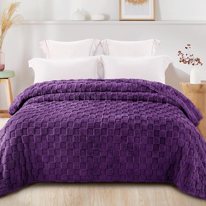 Exclusivo Mezcla King Size Flannel Fleece Blanket, Super Soft and Warm Lightweight Checkered Pattern Blankets for All Seasons, 90x104 Inches, Purple
