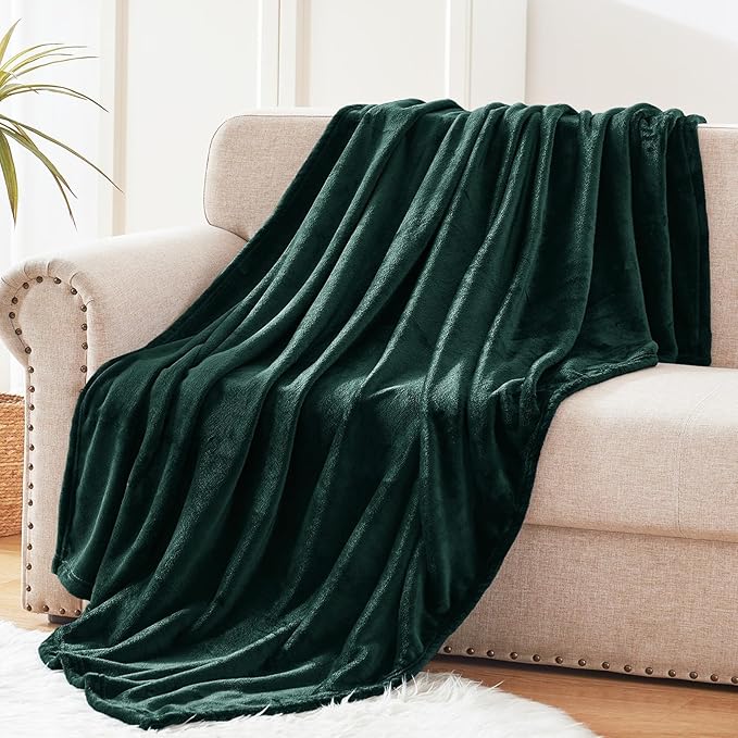 Exclusivo Mezcla Fleece Forest Green Throw Blanket for Couch, Sofa, Super Soft and Warm Blankets, All Season, Cozy, Plush, Lightweight, 50x60 Inches