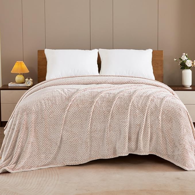 Exclusivo Mezcla Fleece Throw Blanket Extra Large, Super Soft and Warm Blankets for Couch, Sofa and Bed Waffle Textured, Cozy, Fuzzy and Lightweight (Heather Camel, 50x70 Inches)