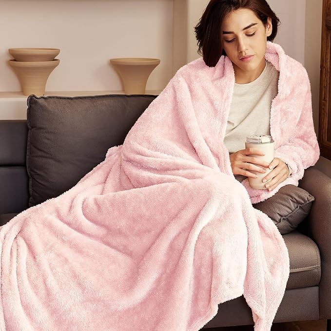 Exclusivo Mezcla Plush Fuzzy Fleece Throw Blanket Extra Large, Super Soft, Fluffy and Warm Blankets for Couch, Bed, All Season (Light Pink, 50x70 inches)