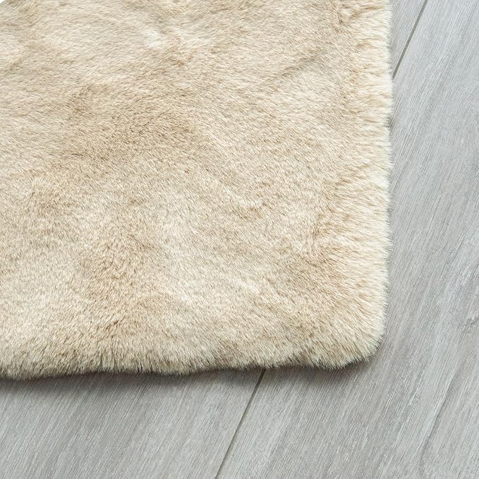ORINOVA 5x7 Area Rug Light Brown Beige Plush Shaggy Rugs for Bedroom Washable Faux Rabbit Fur Rug for Living Room Fluffy Large Nursery Rug Home Décor