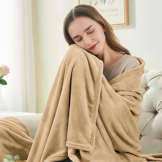 BEDELITE Fleece Blanket King Size Blankets for Bed, Luxury Plush Cozy Fuzzy Blanket 108x90 inches, Super Soft Warm Lightweight Throw Blanket All Seasons Suitable, Light Camel