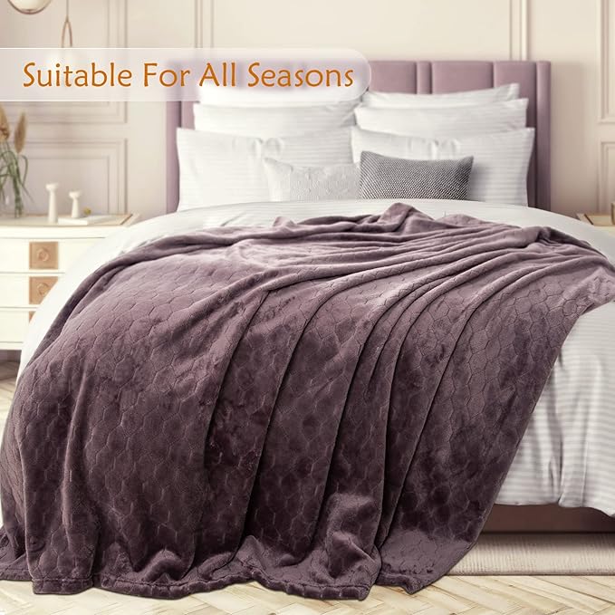 TOONOW Fleece Bed Blanket King Size 90x108 inches , Super Soft Fluffy Fuzzy Plush Blanket Geometric Pattern Cozy Microfiber Flannel Blankets for Couch, Bed, Sofa, Purple