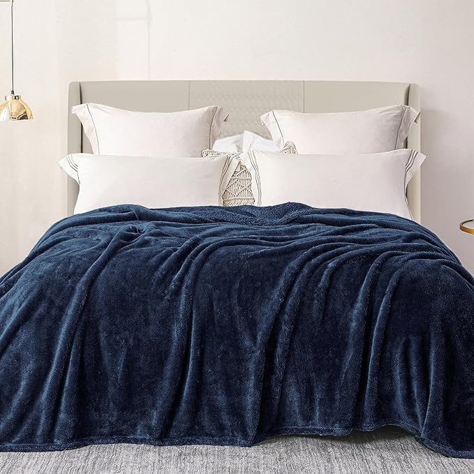 Exclusivo Mezcla Plush Fuzzy Fleece Bed Blanket Twin Size, Super Soft, Fluffy and Warm Blankets for Couch, Bed, All Season (Navy Blue, 90x66 inches)