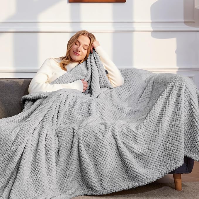 Whale Flotilla Twin Size Fuzzy Fleece Blanket for Bed, 60x80 Inch Fluffy Warm Soft Jacquard Blankets for All Season, Lightweight and Cozy, Light Grey