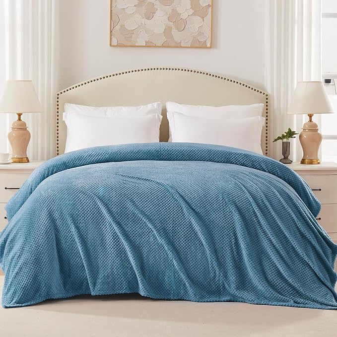 Exclusivo Mezcla Fleece Bed Blanket Twin Size, Super Soft and Warm Blankets for Couch, Sofa and Bed Waffle Textured, Cozy, Fuzzy and Lightweight (Slate Blue, 90x66 Inches)