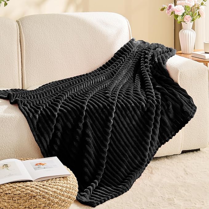 BEDELITE Fleece Throw Blanket for Couch – 3D Ribbed Jacquard Soft and Warm Decorative Fuzzy Blanket – Cozy, Fluffy, Plush Lightweight Black Throw Blankets for Bed, Sofa, 50x70 inches