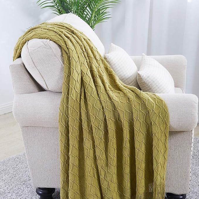 BOURINA Olive Green Throw Blanket 50x60 Inches Throw Textured Solid Soft Sofa Couch Decorative Knit Blanket