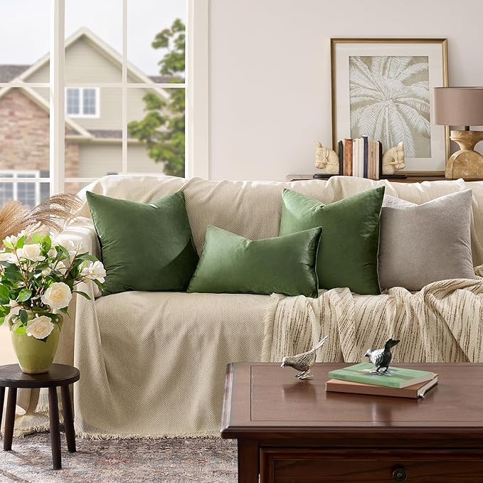 GIGIZAZA 18x18 Pillow Covers Set of 2 Velvet Throw Pillows Decorative Olive Green Covers for Couch Sofa Bedroom Pillowscase