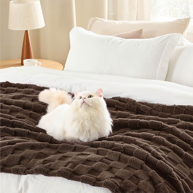 Bedsure GentleSoft Fall Throw Blanket for Couch Brown - Checkered Fleece Blankets Gifts for Kids Girls, Cute Soft Cozy Throw for Bedroom Home Decor Gifts, 50x60 Inches