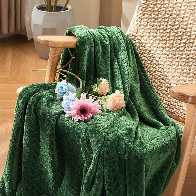 Inhand Fleece Throw Blanket, Super Soft Flannel Cozy for Adults, Washable Lightweight for Couch, Sofa, Bed, Office, Warm Plush for All Season, Green, 50"×60"