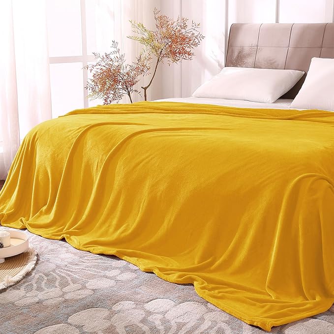 BEDELITE Fleece Blanket King Size Blankets for Bed, Luxury Plush Cozy Fuzzy Blanket 108x90 inches, Super Soft Warm Lightweight Throw Blanket All Seasons Suitable, Yellow
