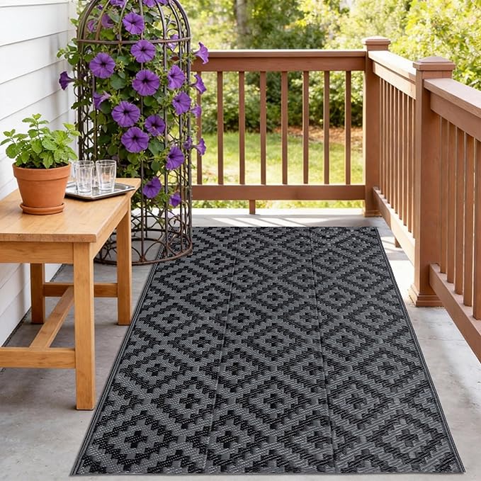 Outdoor Rug 3 x 5 Ft Reversible Black Grey Lattice Polypropylene