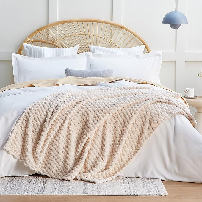 EXQ Home Fleece Blanket Twin Size for Couch or Bed - 3D Imitation Turtle Shell Jacquard Decorative Blankets - Cozy Soft Lightweight Fuzzy Flannel Blanket Suitable for All Seasons(60"×80",Beige)