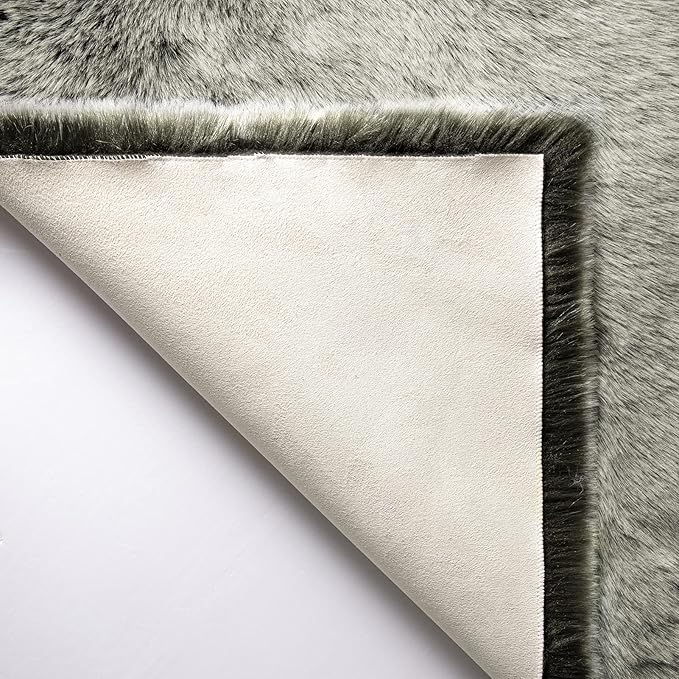 Ashler HOME DECO Soft Fox Faux Fur Chair Couch Cover Area Rug for Bedroom Floor Sofa Living Room Green White 2 x 2.8 ft