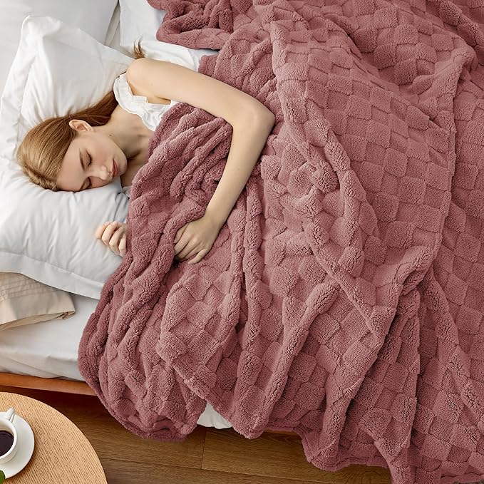 Bedsure GentleSoft Blankets Queen Size for Bed - Super Soft Cozy Blanket for Women Kids Girls, Large Fuzzy Fleece Throw for Bedroom Decor, Dusty Pink, 90x90 Inches