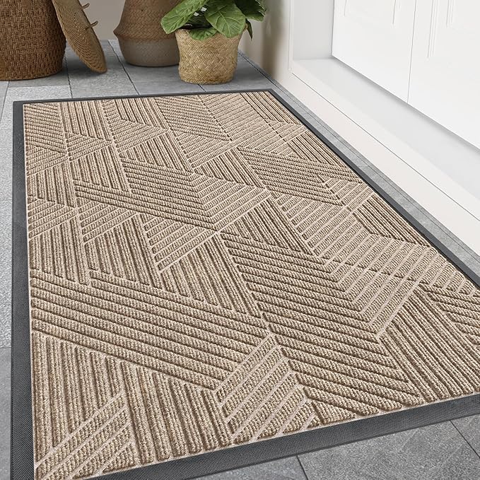 Smiry Front Door Mat Outside Entrance, Heavy Duty Sturdy Natural Rubber Doormat, Trap Dirt and Moisture, Easy Clean Low Profile Mats for Indoor Outdoor Entry, Irregular Triangle (47x32, Mixed Camel)